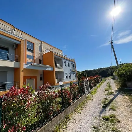 Miloen Gjiri I Lalzit Durrës