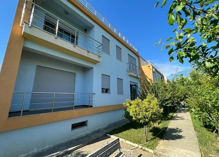 Miloen Gjiri I Lalzit