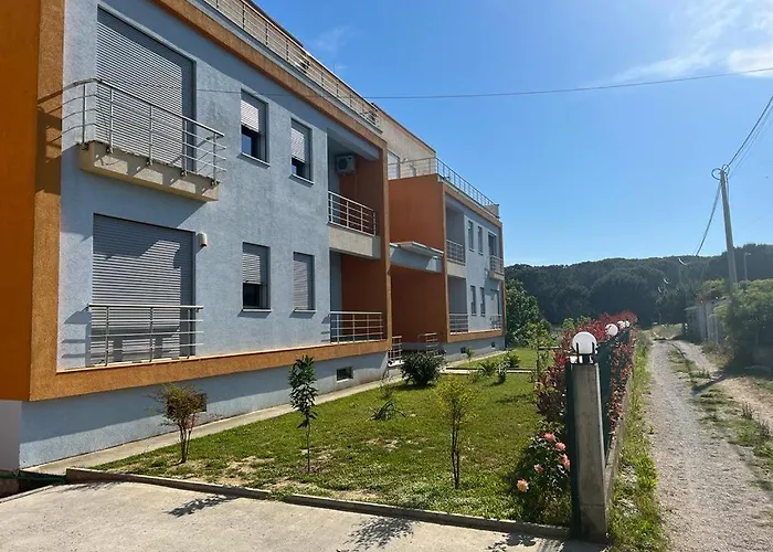 Miloen Gjiri I Lalzit * Durrës
