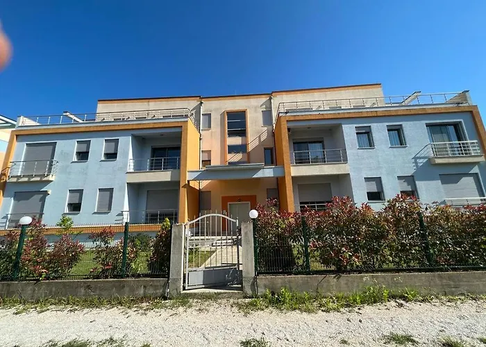 Miloen Gjiri I Lalzit Apartment