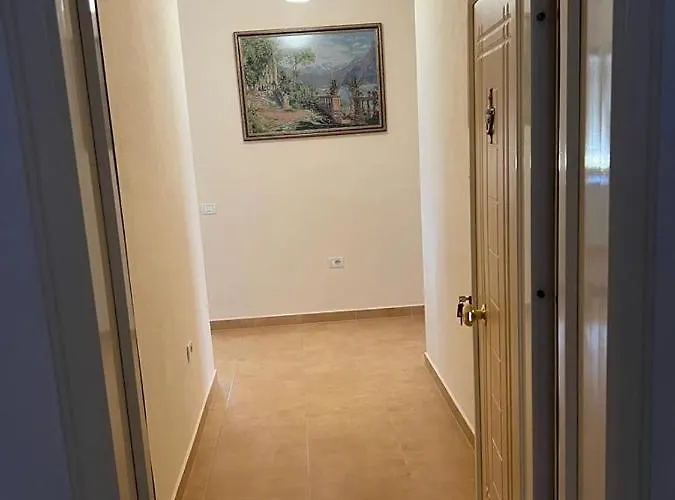 Apartment Miloen Gjiri I Lalzit *